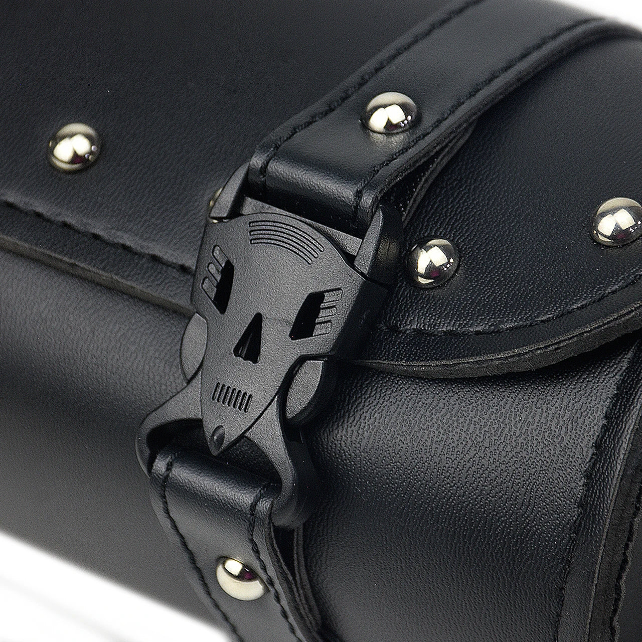 Motorcycle Fork Saddle Bags Leather Waterproof Tool Roll Barrel Bag Saddlebags Storage For Harley Sportster Touring Dyna Softail