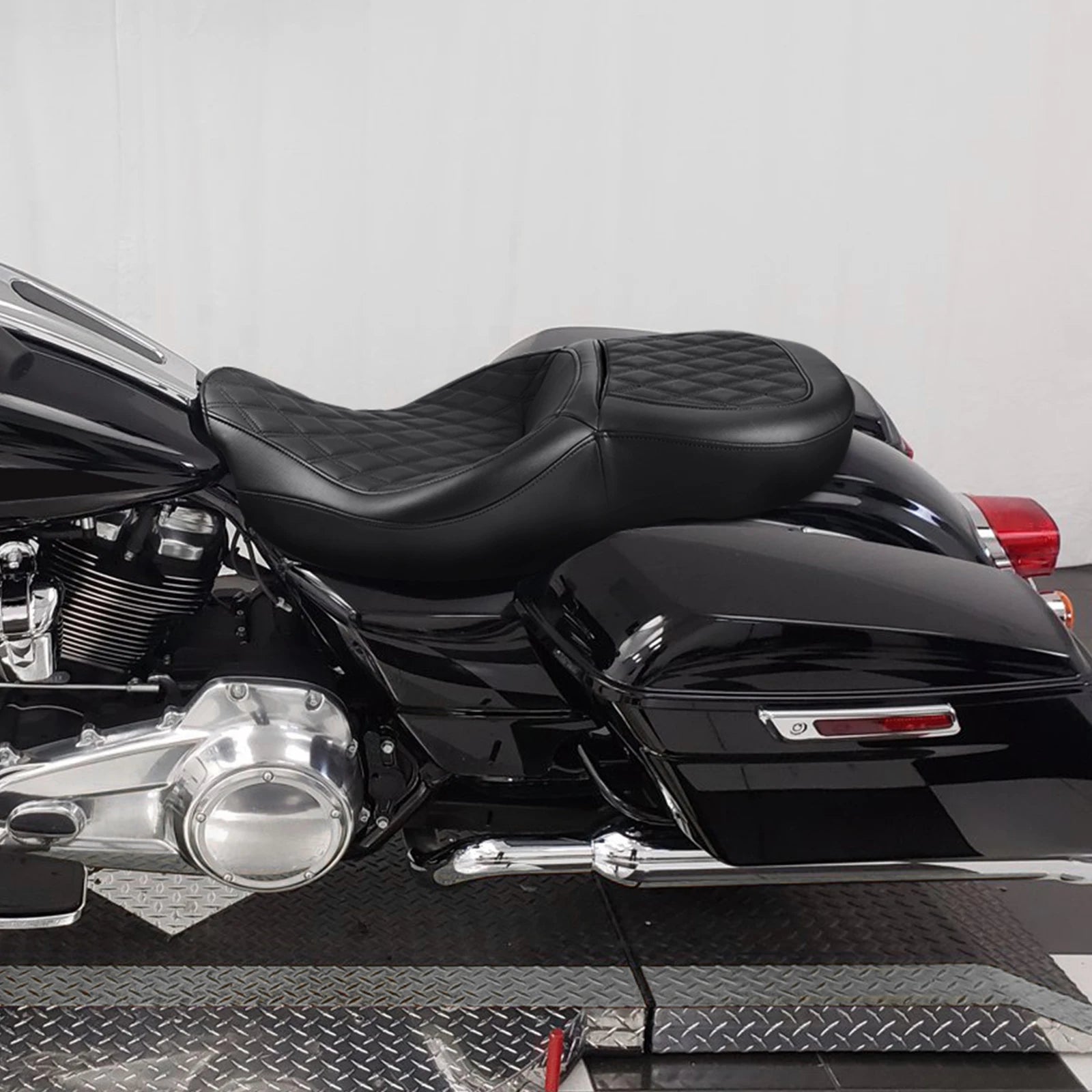Driver Rider Passenger Seat for Harley Touring Road King Street Glide Road Glide Electra Glide 2009-2022